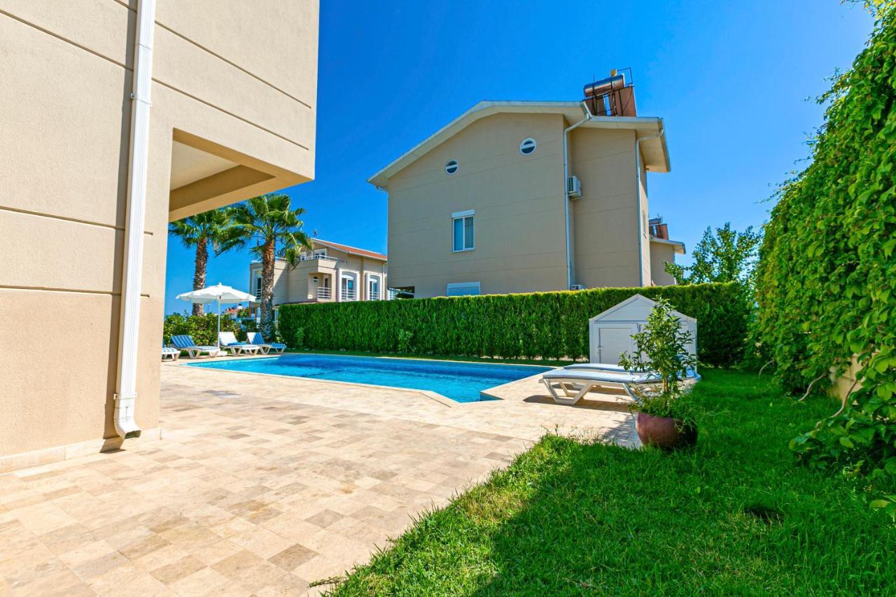 Paradise Town Villa Beltania Belek Bagian luar foto